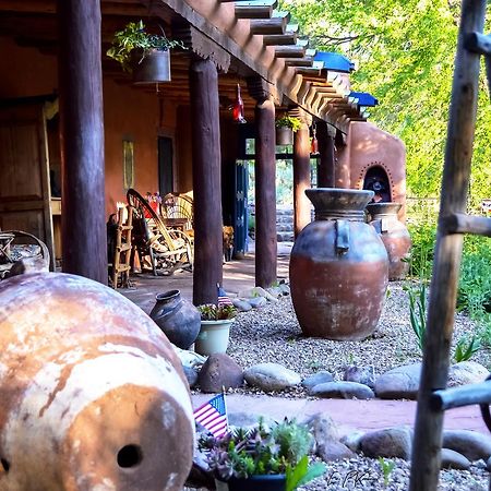 Ranchos de Taos Adobe And Pines Inn Bed And Breakfast מראה חיצוני תמונה