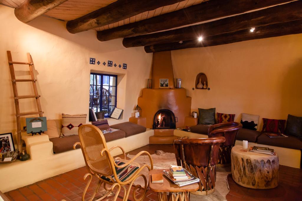 Ranchos de Taos Adobe And Pines Inn Bed And Breakfast מראה חיצוני תמונה