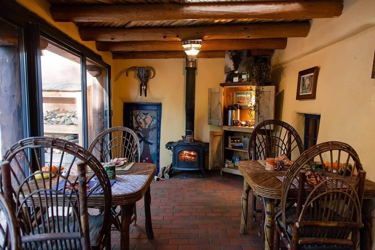 Ranchos de Taos Adobe And Pines Inn Bed And Breakfast מראה חיצוני תמונה