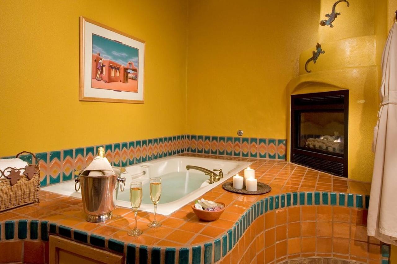 Ranchos de Taos Adobe And Pines Inn Bed And Breakfast מראה חיצוני תמונה