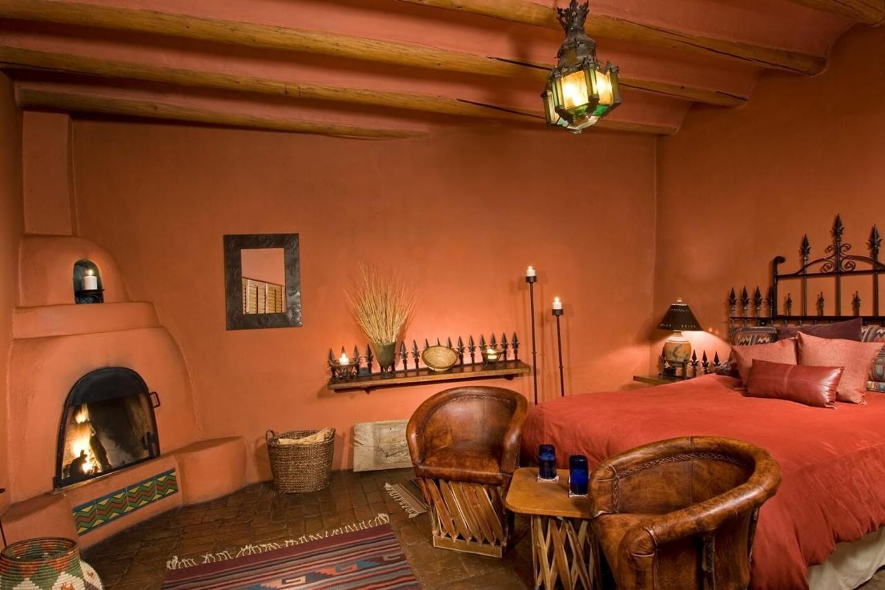 Ranchos de Taos Adobe And Pines Inn Bed And Breakfast חדר תמונה