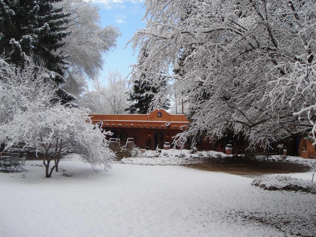 Ranchos de Taos Adobe And Pines Inn Bed And Breakfast מראה חיצוני תמונה