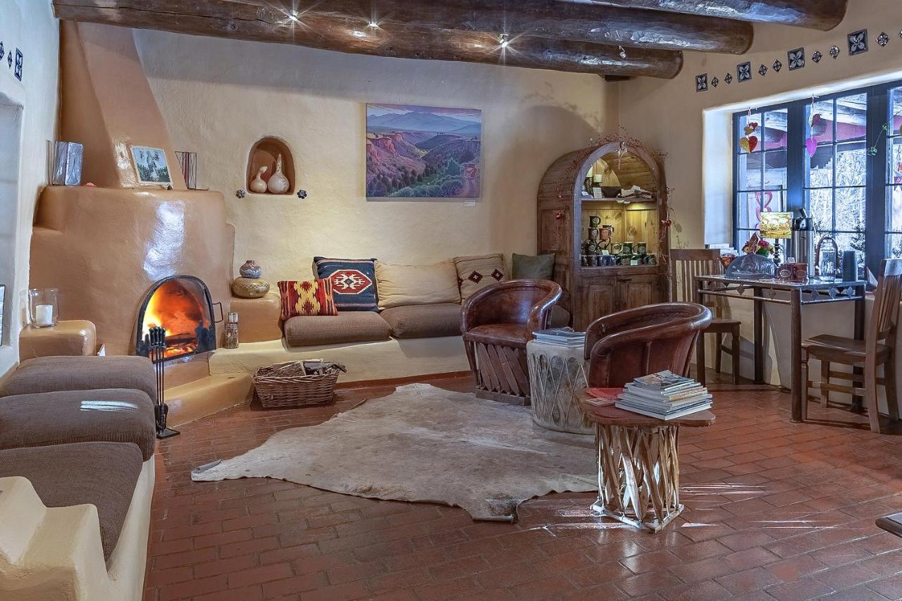 Ranchos de Taos Adobe And Pines Inn Bed And Breakfast מראה חיצוני תמונה