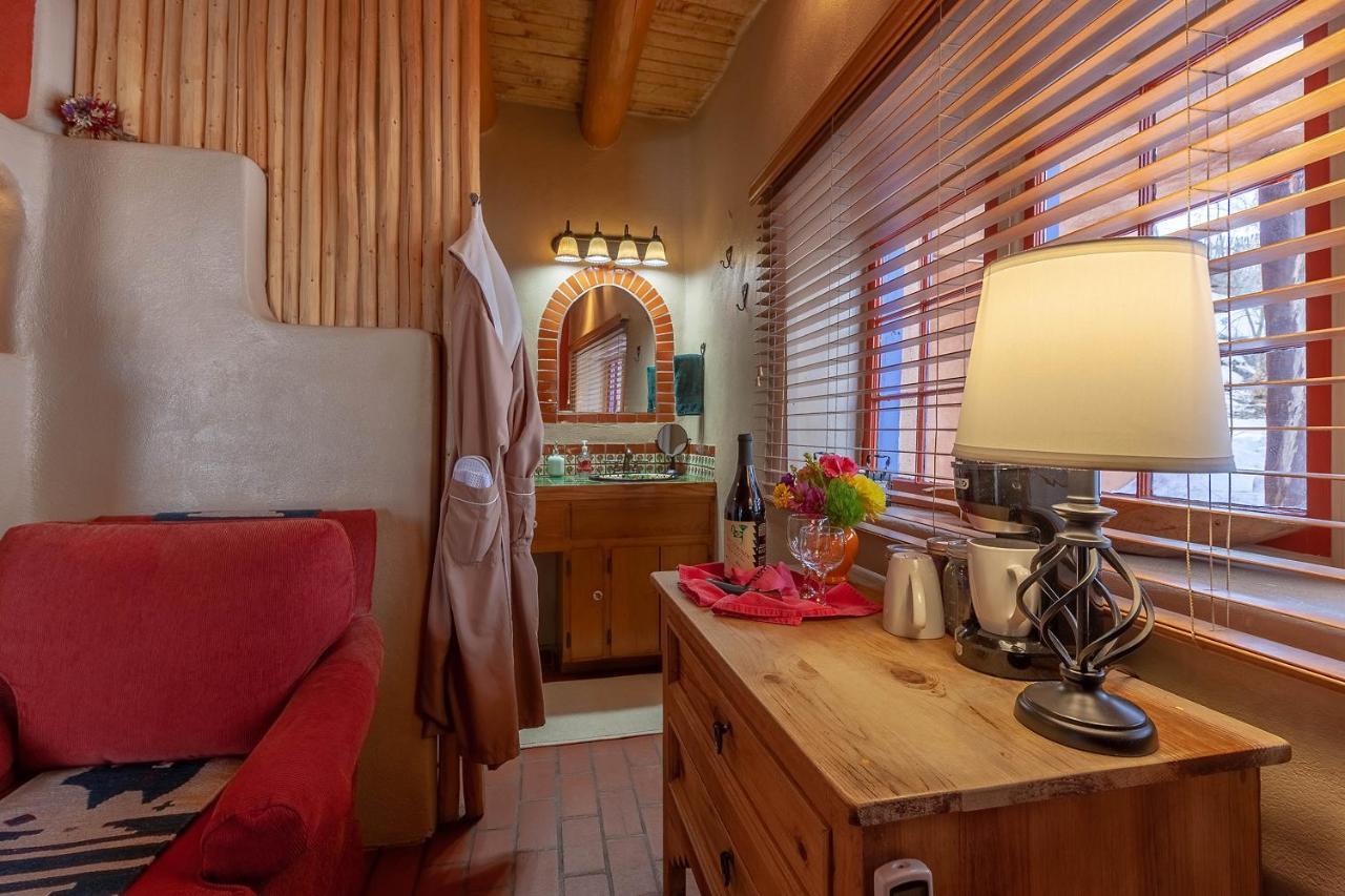 Ranchos de Taos Adobe And Pines Inn Bed And Breakfast מראה חיצוני תמונה